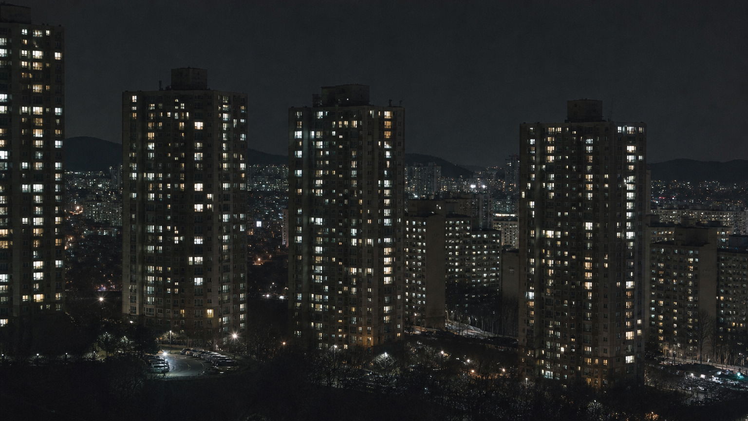 When one goes out, it goes to every handset in the radius at once. Illustration generated for Jeong, Korea.
