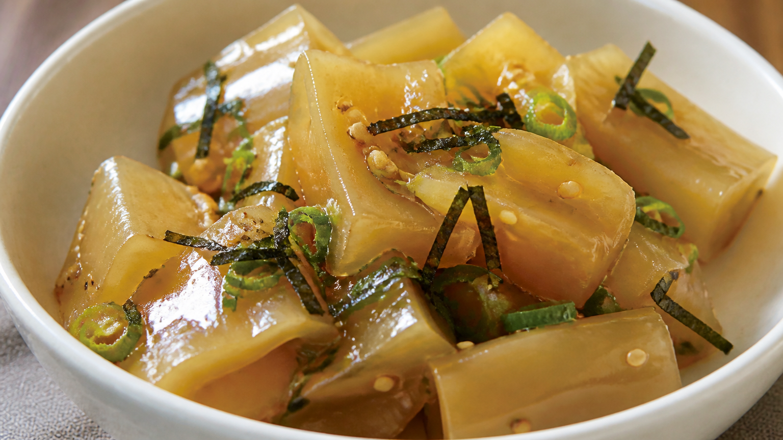 Hwangpomuk: mung bean jelly dyed with gardenia. Not egg.